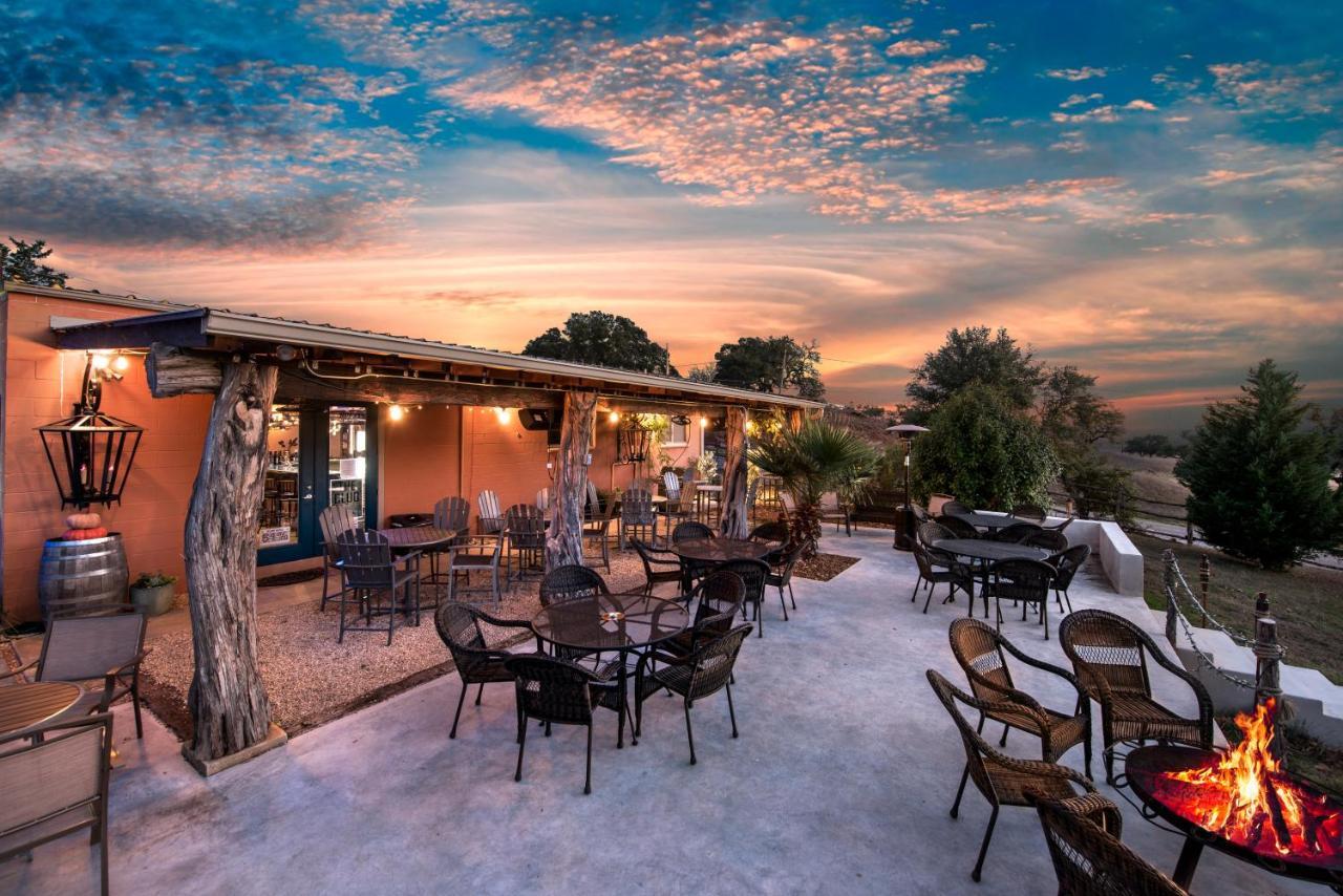 Barons Creekside Resort Fredericksburg Exterior foto